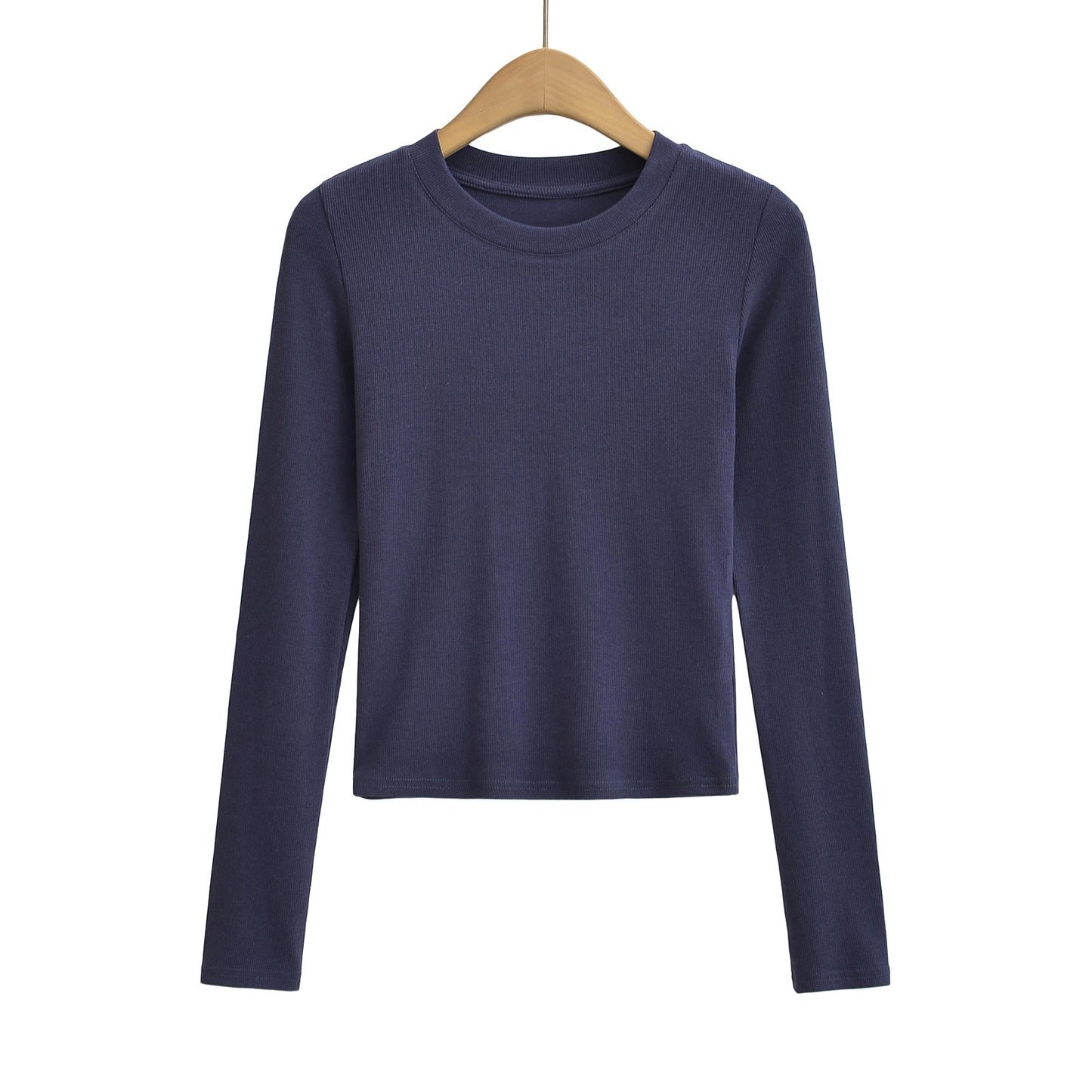 Round neck slim fit long sleeved T-shirt
