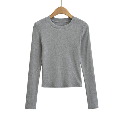 Round neck slim fit long sleeved T-shirt