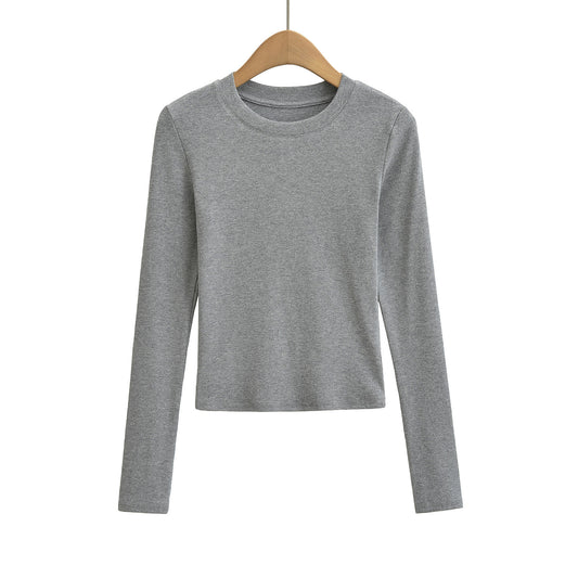 Round neck slim fit long sleeved T-shirt